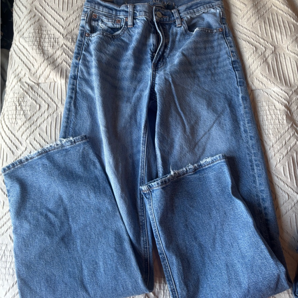 American Eagle Outfitters Light Blue Denim Jeans